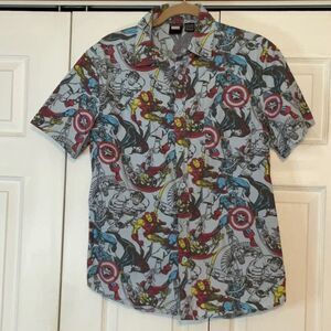 Men’s Marvel Captain America Button‎ Down Shirt Medium